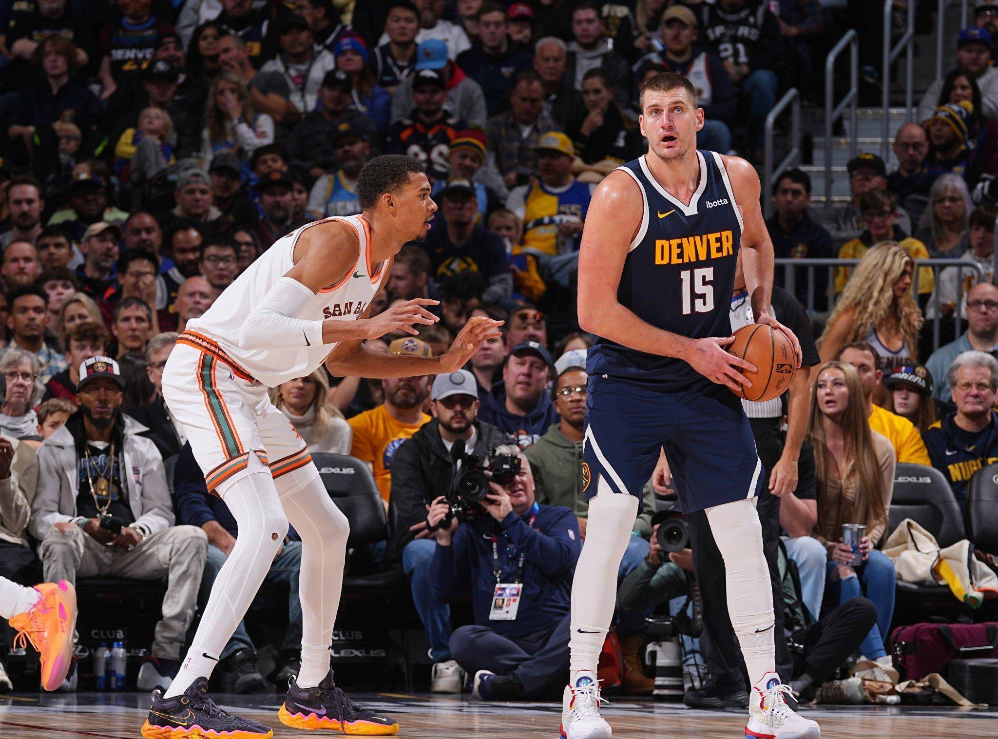 刻反应迟缓 刻反应迟缓